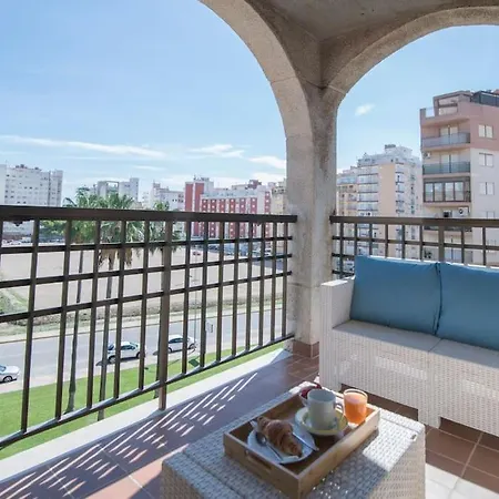 Espectacular Piso Con Piscina, A 100 M De La Playa *